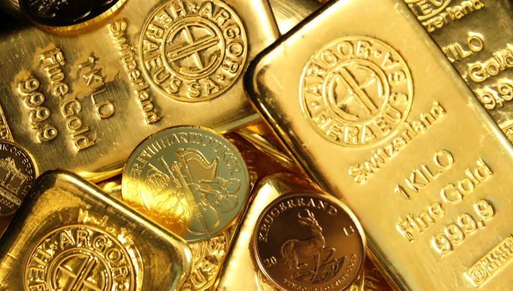 gold and silver round coins