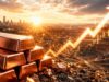 RAC feiert Kursrakete: +582 % mit Trekor Metals Stack of gold bars on rocky ground with a rising stock chart and sunrise, symbolizing increasing gold prices.